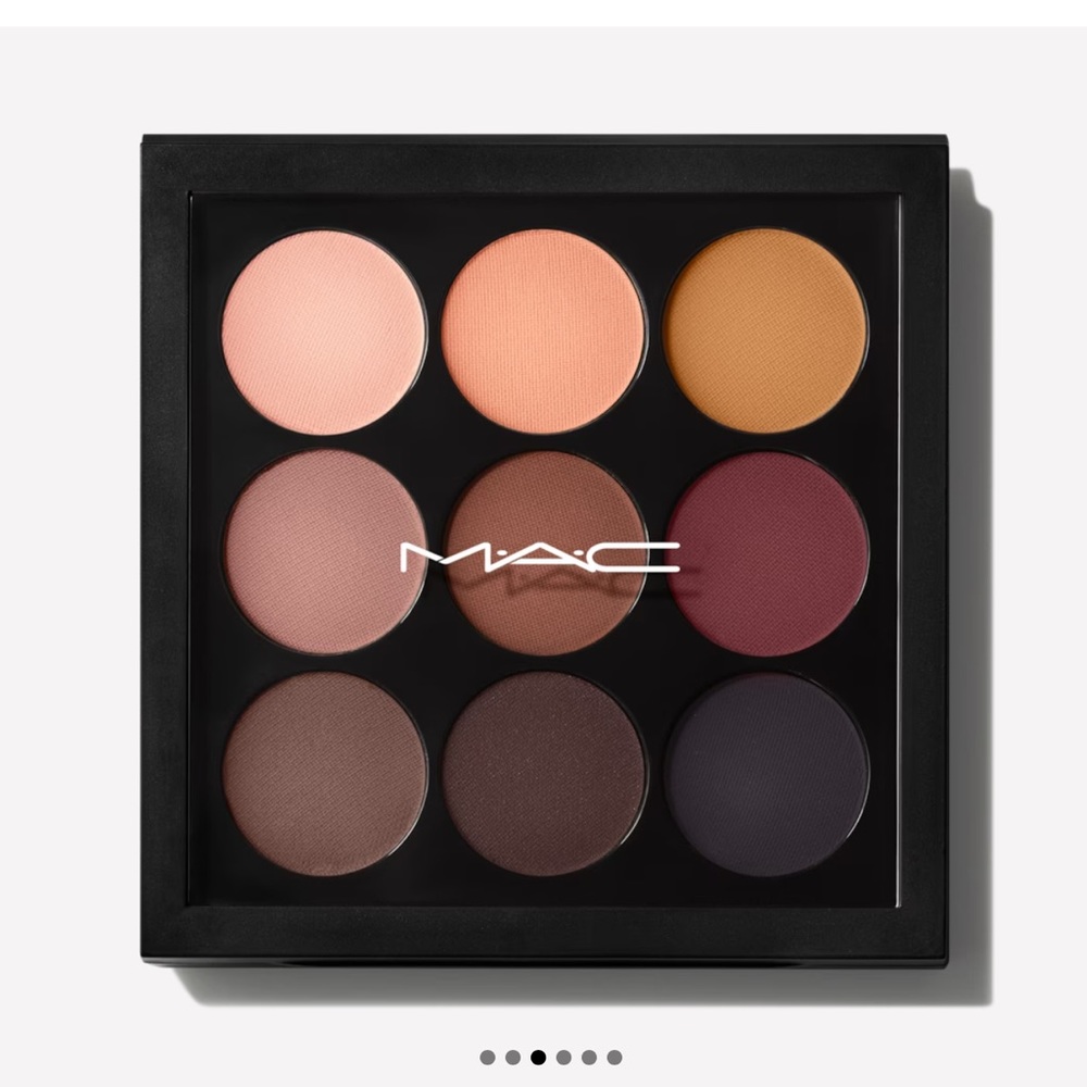 MAC EYE SHADOW X 9: SEMI-SWEET TIMES NINE